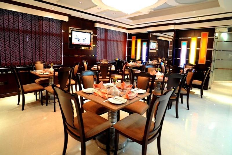 Al Jazeera Royal Hotel Abu Dhabi Exterior foto